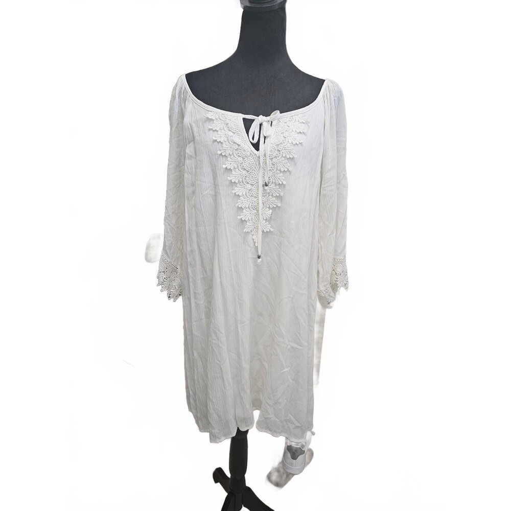 Naif White Bohemian Style Shift Dress with Lace Detail Large